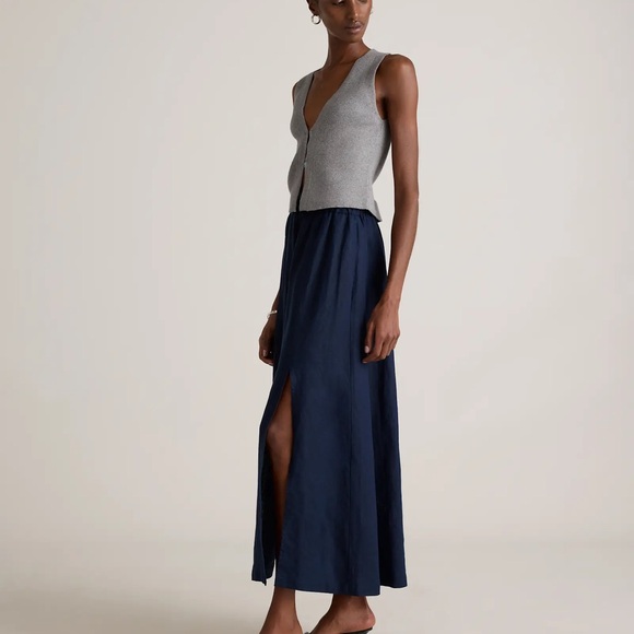 NWT Quince 100% European Linen Maxi Skirt Navy Size Small - Picture 3 of 5